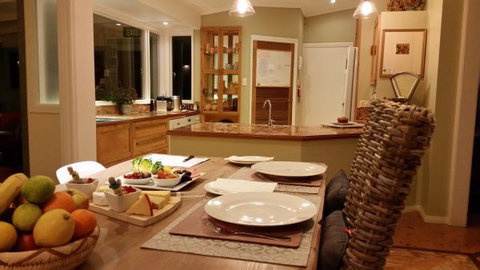 A Way To Relax At Welcome Springs Country Stays - Surfers Gold Coast 2